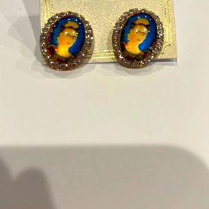 New frida earrings